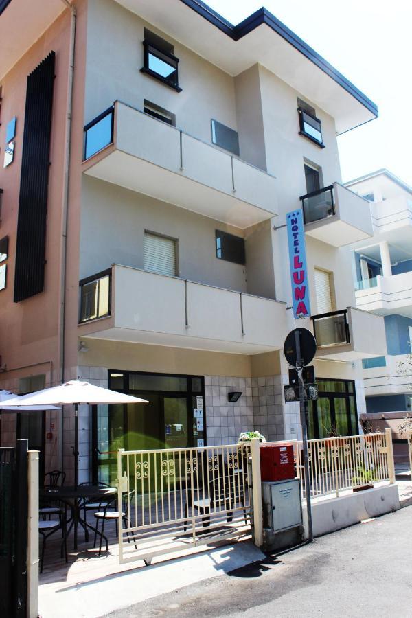 רימיני Hotel Luna מראה חיצוני תמונה