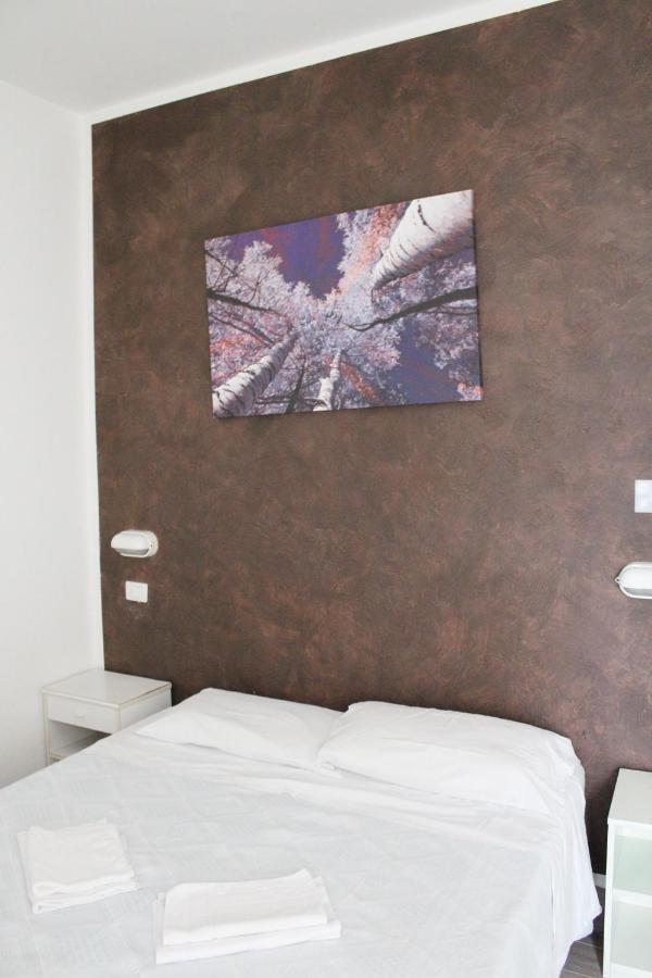 רימיני Hotel Luna מראה חיצוני תמונה
