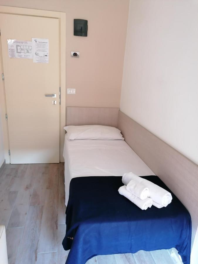 רימיני Hotel Luna מראה חיצוני תמונה